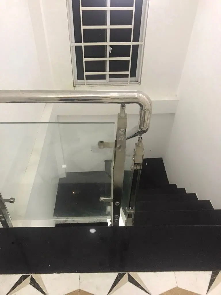2,5tỷ- 3 tầng- 30m2- 4 phòng ngủ- Không quy hoạch- Cạnh Lotte quận 7