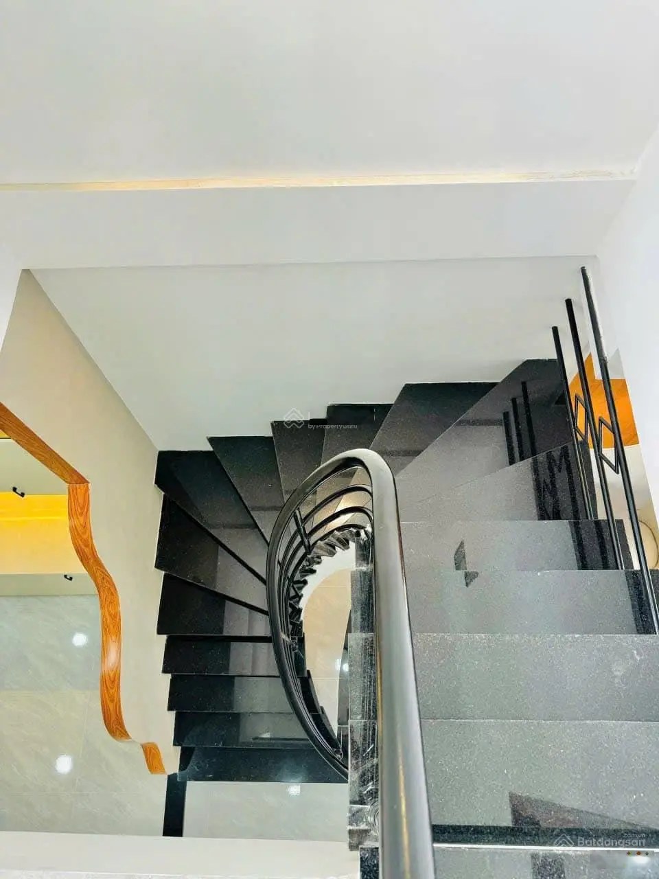 Bán nhà chính chủ tại Phổ Quang - Tân Bình - DT: 44m2, sổ riêng/hợp đồng thuê 13tr/th