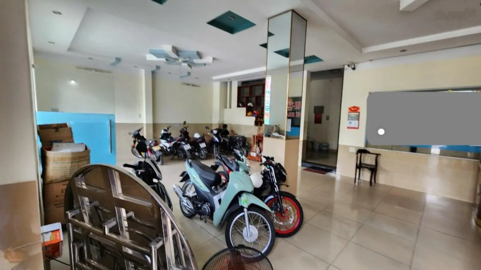 Bán khách sạn 10x20m thu nhập 80 triệu/tháng ngay Vincom Dĩ An, P. Dĩ An