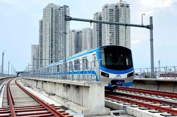 Bán nhà 2tầng đường dt 743A tp thuận an 3,3tỷ nhà mới xây