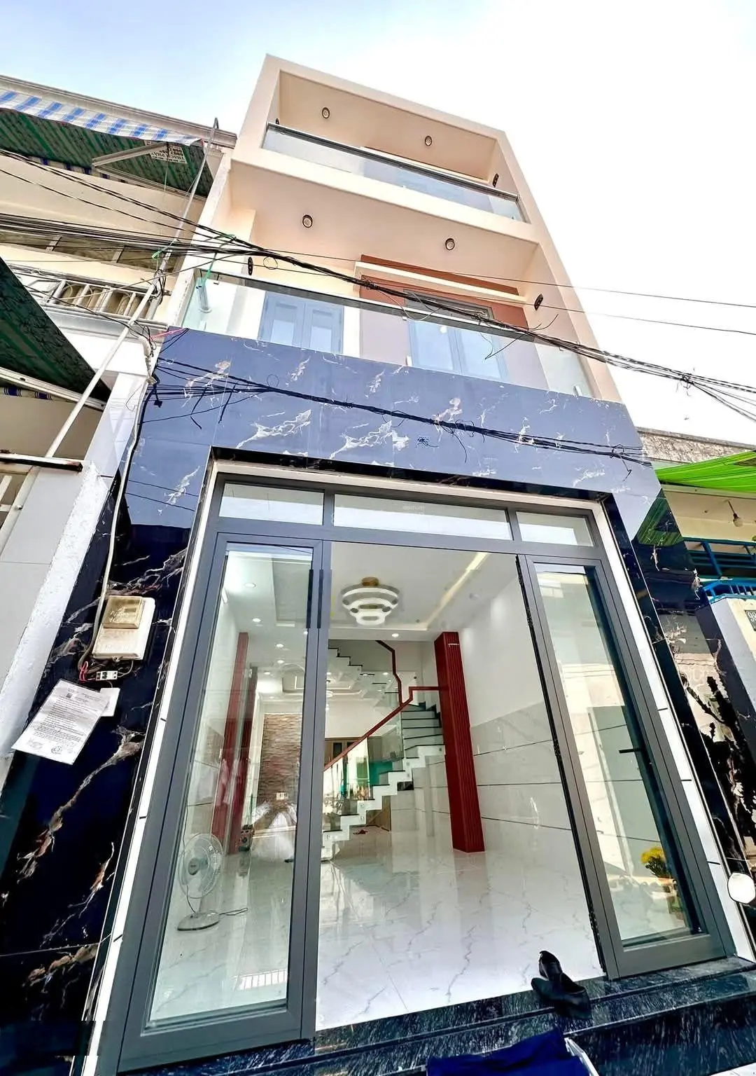 Nhà mới hẻm xe hơi, sát với Tên Lửa, vị trí đẹp về ở ngay