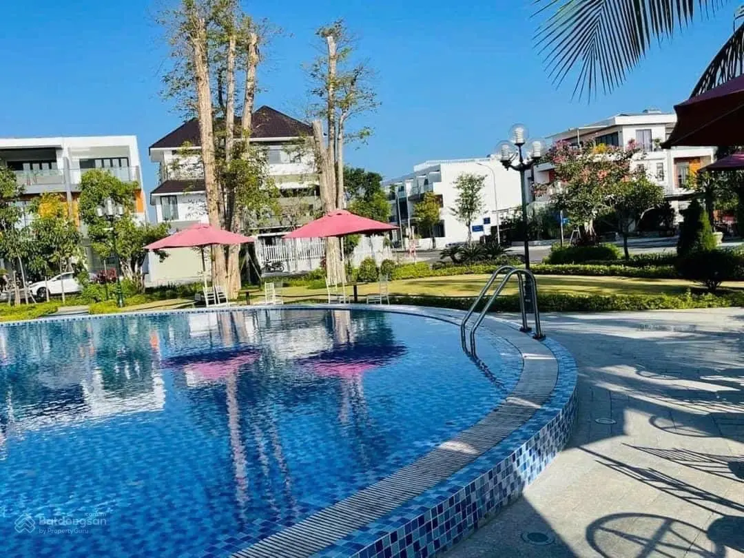 Nhà 3 tầng Gói 8 The Capella KĐT Mỹ Gia - Trục đường nội bộ rộng 15m cạnh hồ bơi giá 4 tỷ 150tr