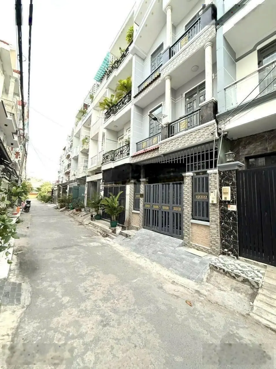 Bán gấp nhà đẹp 3 tầng 5x11m, giá chỉ 5.3 tỷ, mặt tiền hẻm 6m Đào Tông Nguyên TT Nhà Bè