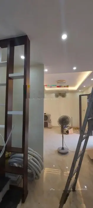 Bán nhà hiếm Ngọc Thuỵ DT 40m2 gần ô tô giá 5.8 tỷ