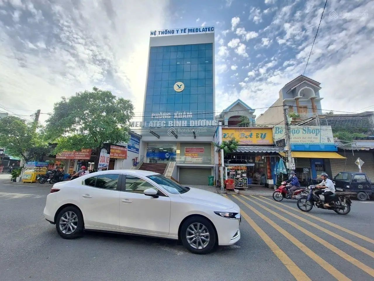 Tòa nhà văn phòng trụ sở công ty mặt tiền kinh doanh KDC Việt Sing, P. Thuận Giao, TP. Thuận An