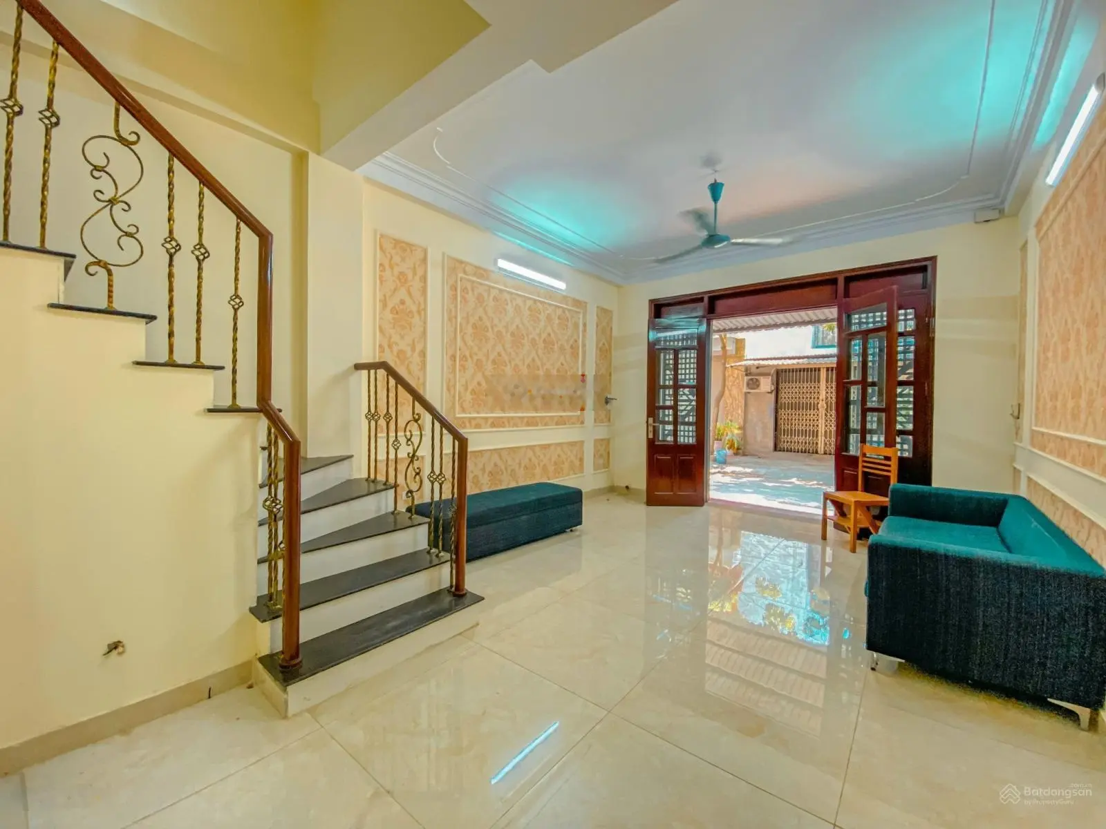 Bán nhà Ngọc Hồi - Thanh Trì 50m2x5T phân lô ô tô vào nhà khu dân trí cao giá chỉ có 4,5 tỷ