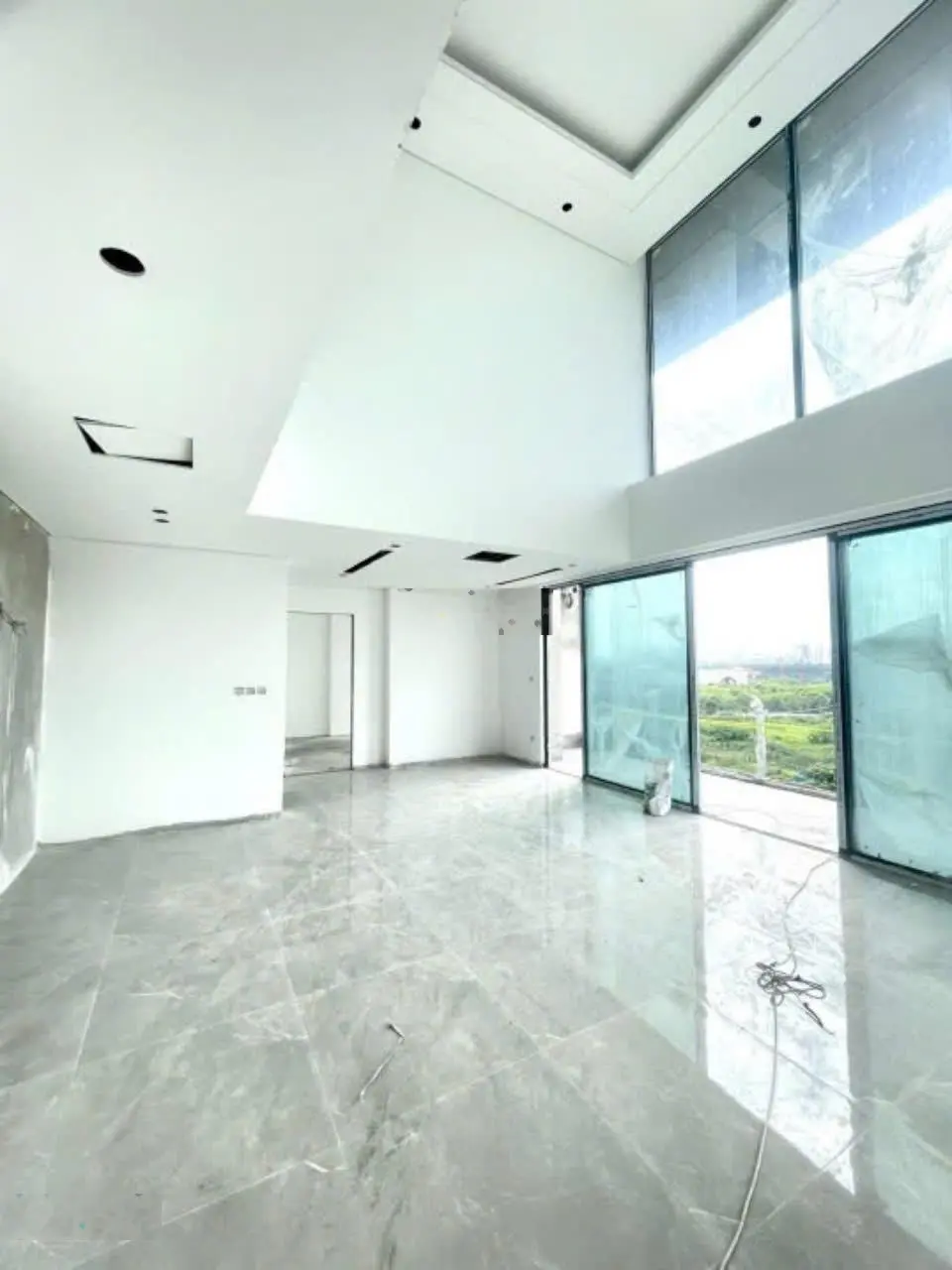 Chuyển nhượng căn hộ 1 ngủ 51m2 dự án Sunshine Green Iconic chuẩn bị bàn giao nhà Tháng 12/2024