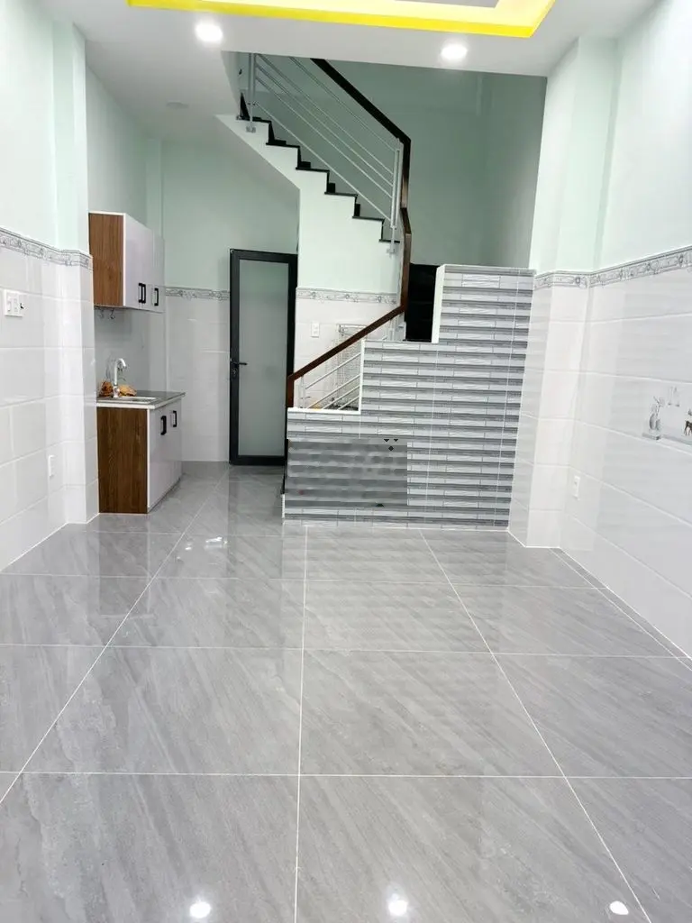🔴Nhà mới 2 lầu/ST (hoàn công đủ) sát MT đường Tùng Thiện Vương P12Q8