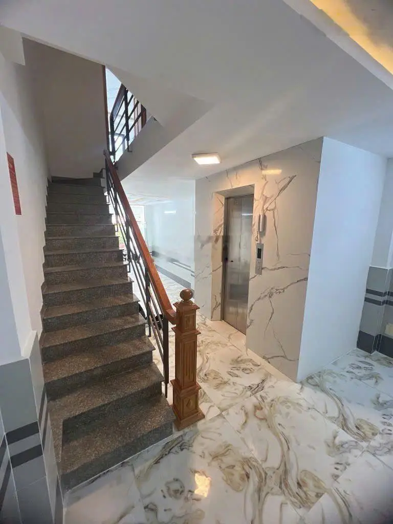 11 tỷ 800 thương lượng, bán nhà 4 tầng mặt tiền đường số 21, DT: Ngang 4 mét dài 23 mét