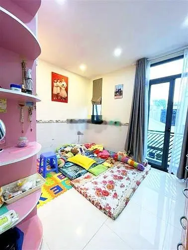 Đúng 1 Căn ngay chợ Phạm Văn Hai, DT(4X13) X4 Tầng BTCT 5PN 6,x tỷ