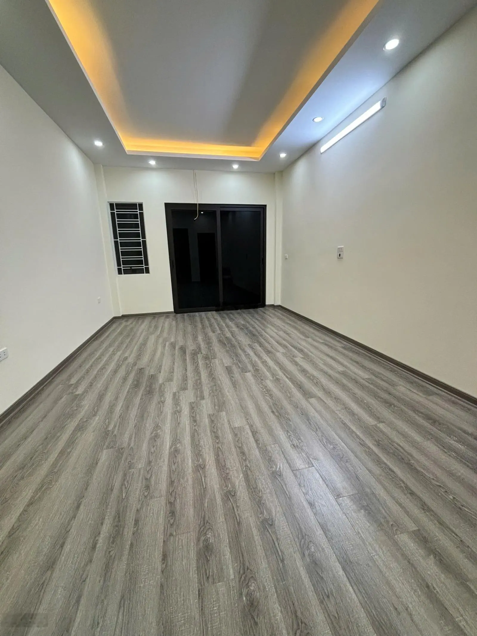 Nhà 6tầng gần ô tô, Thạch Bàn, Long Biên