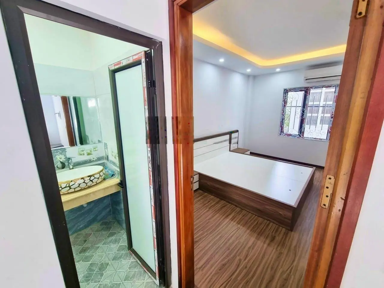 Bán nhà 381 Thụy Phương 35m2 5 tầng ô tô đỗ cổng - 4.35 tỷ