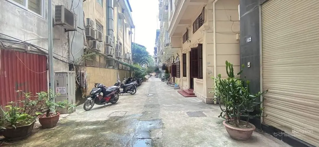 Chị Thành em cần bán nhà riêng giá 27 tỷ VND tại Đường Trần Hưng Đạo, Hoàn Kiếm, Hà Nội