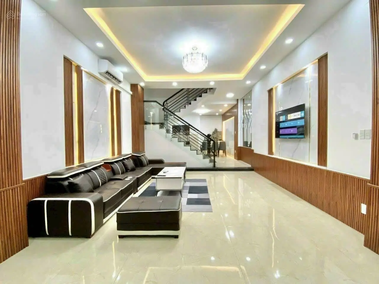 Nhà 3 tầng hẻm xe hơi 1979 đường Huỳnh Tấn Phát, Thị trấn Nhà Bè (Huỳnh Thị Đồng)
