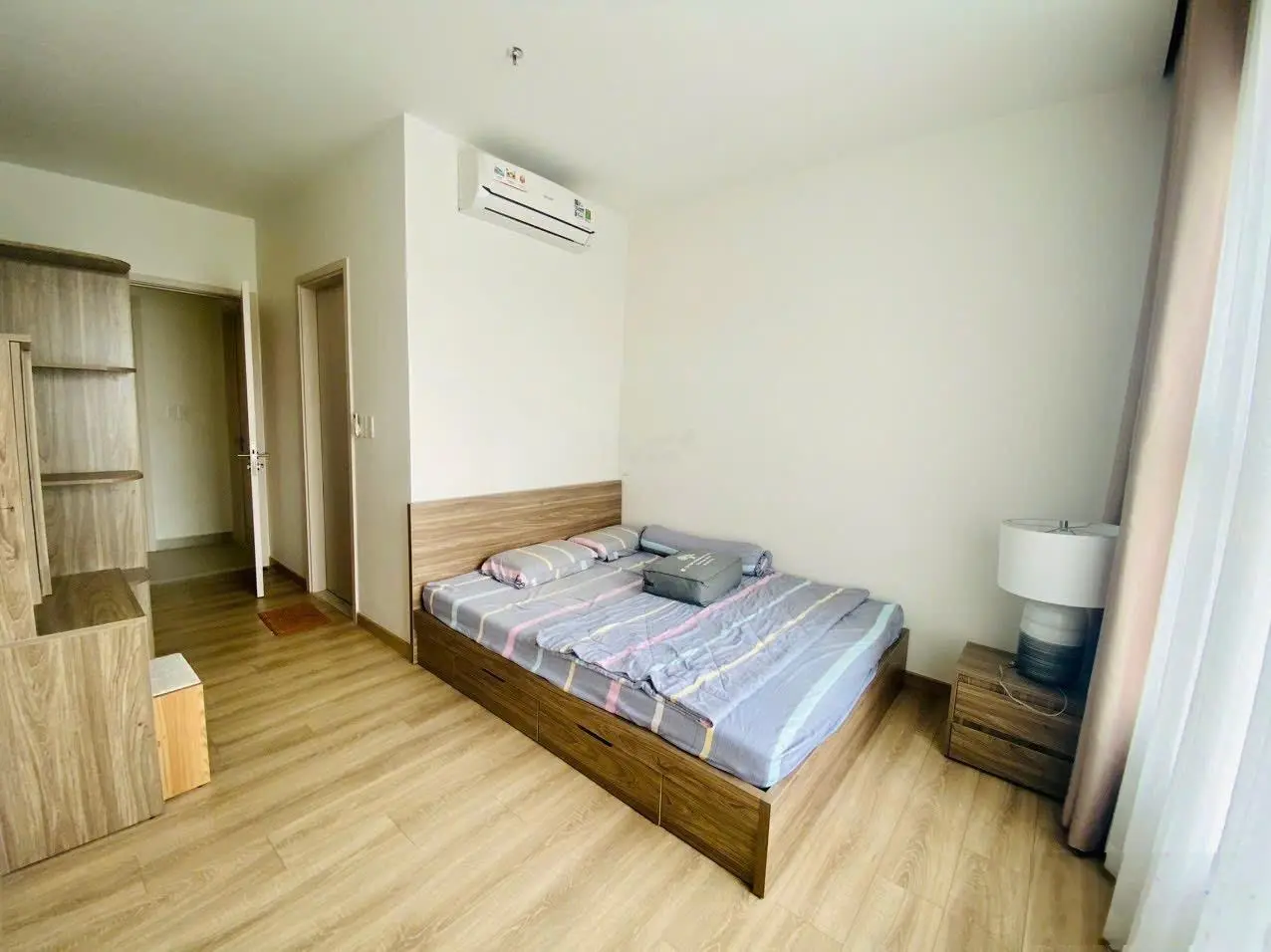Cần tiền đi nước ngoài bán gấp căn 2PN2WC Full NT, sẵn hợp đồng thuê, giá tốt cho khách thiện chí