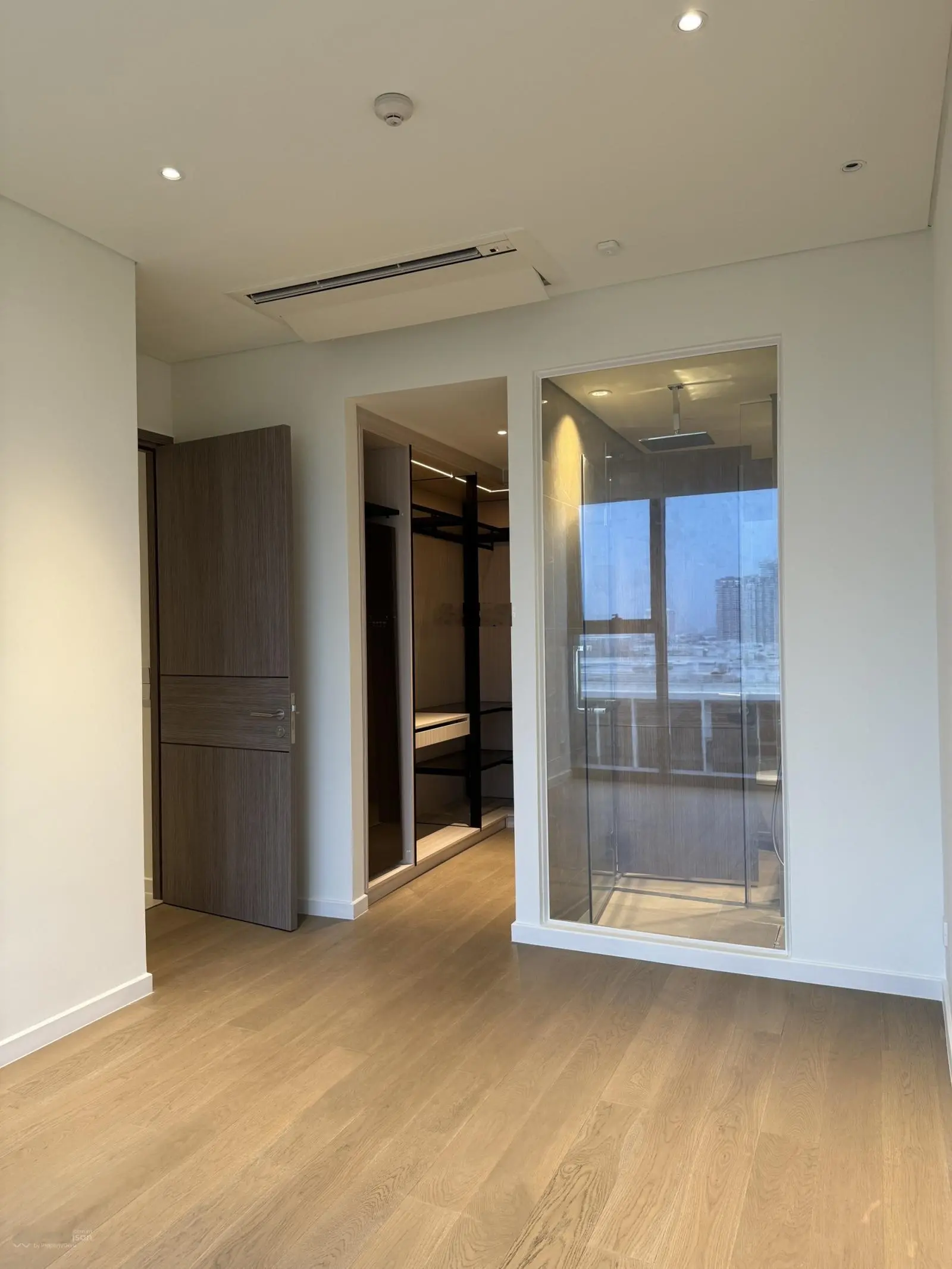 Bán gấp căn hộ chung cư 75m2 tại the opera residence, giá 18,5 tỷ vnd