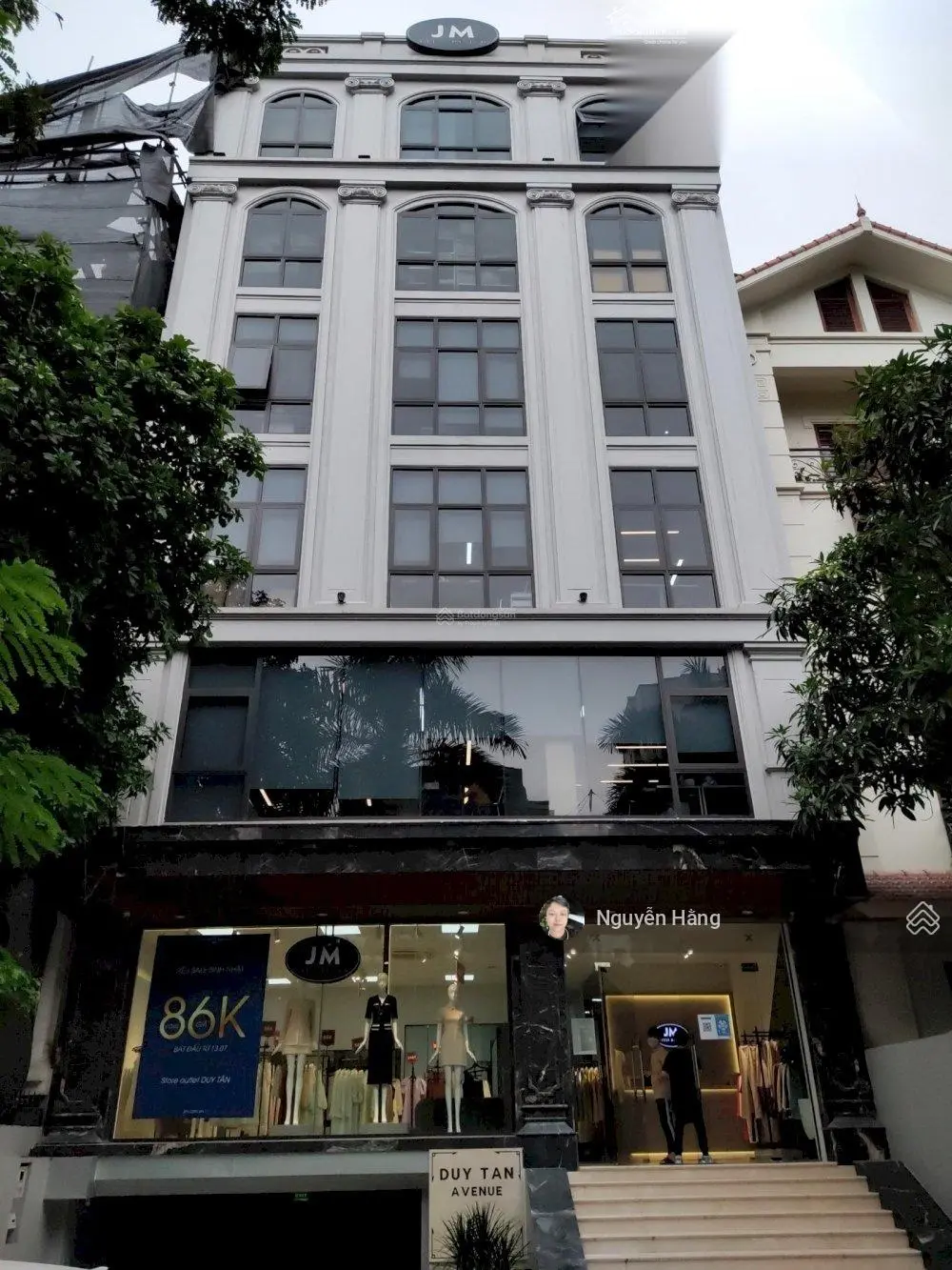 (Hot)Building 5 lầu mặt tiền Đồng Đen -Bàu Cát ngang khủng 12x18m 216m2 32CHDV lãi ròng 2tỷ/n 50 tỷ
