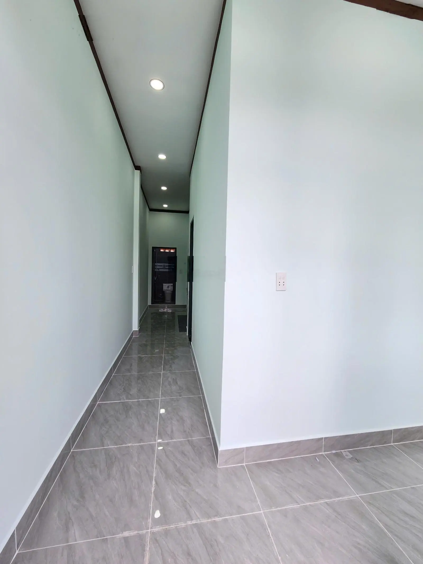 2,75 tỷ bán nhà MT kinh doanh 1 trệt 1 lầu gần ngã tư Miếu Ông Cù 500m, P. Bình Chuẩn, Tp. Thuận An