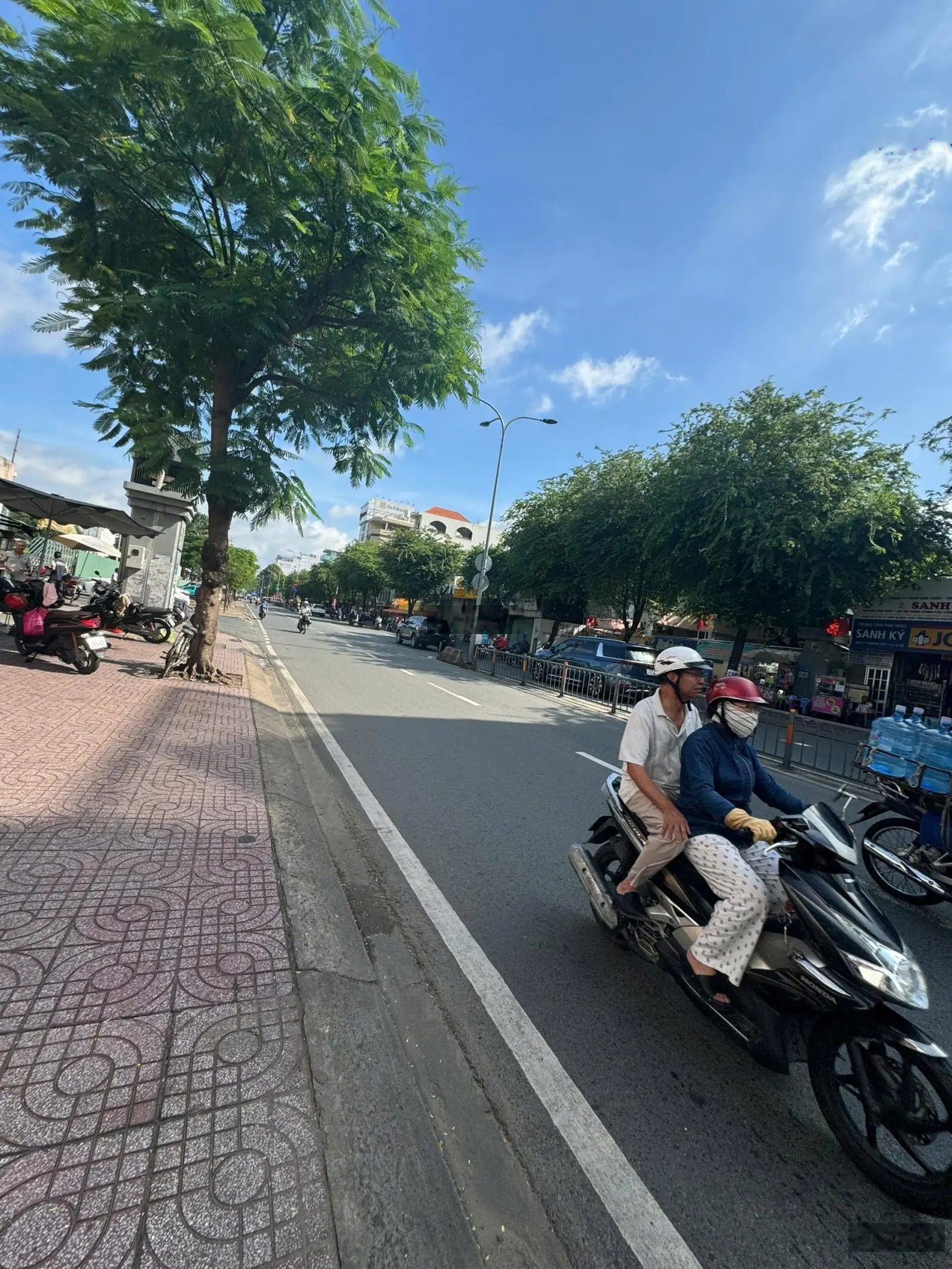 Ngộp bank bán tòa Nhà Nguyễn Văn Trỗi, P. 15 Phú Nhuận 7x25m Hầm 8 Tầng Giá 50 tỷ HĐT: 230tr/tháng