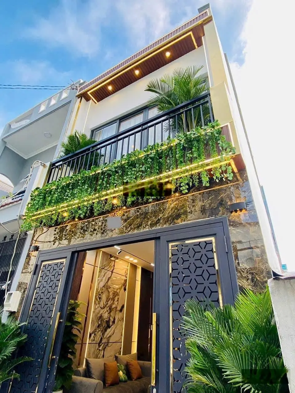 Chủ kẹt tiền cần bán nhà Nguyễn Tri Phương Quận 10. Giá 4tỷ2, Diện tích 47,6m2
