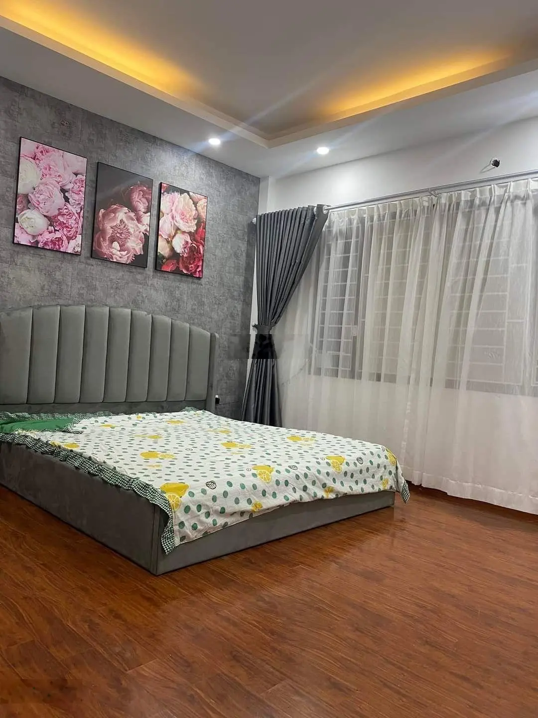 Bán Gấp nhà siêu hiếm Hoàng Quốc Việt. 46m2 x 6 tầng khu vip xung quanh ngập tràn tiện ích