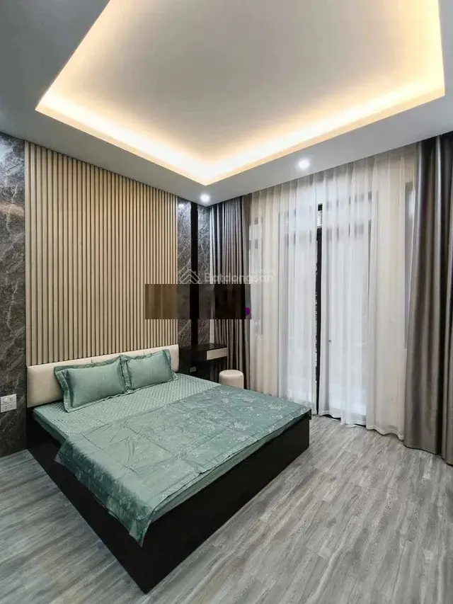 Nhà hiếm chùa bộc-dt48m-4tầng- mt4m-10,2 tỷ