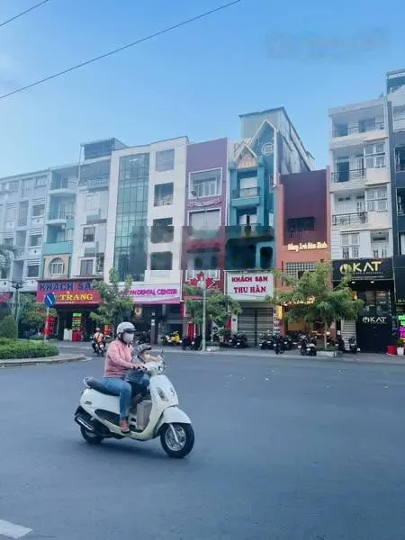 Siêu phẩm phú nhuận - phố ẩm thực phan xích long - 4 tầng - mt kinh doanh - 17.xtỷ - p7 - bớt lộc .