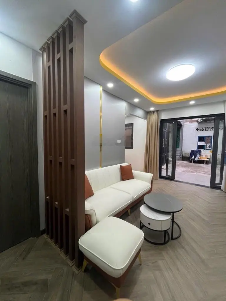 Nhà ngang 6m, hẻm thông thoáng nguyễn thượng hiền, phú nhuận. nội thất xịn