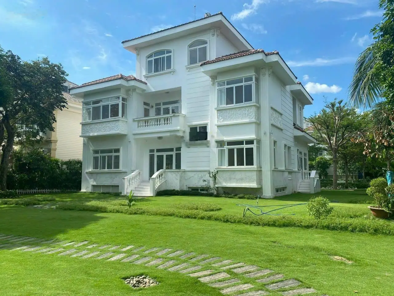Bán biệt thự Đơn Lập Chateau Khu compound VIP nhất Phú Mỹ Hưng Quận 7
