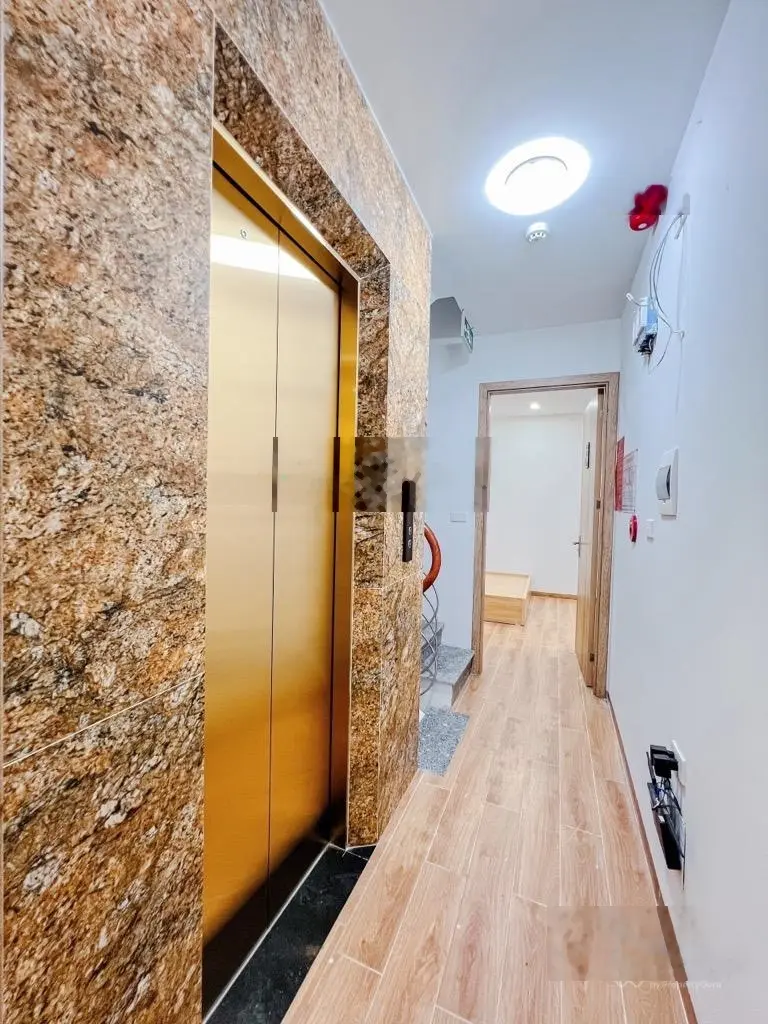 Một Nhà Ra Phố Bạch Mai_5Tầng Thang Máy_8Phòng Khép Kín_80m2 Hơn 13Tỷ