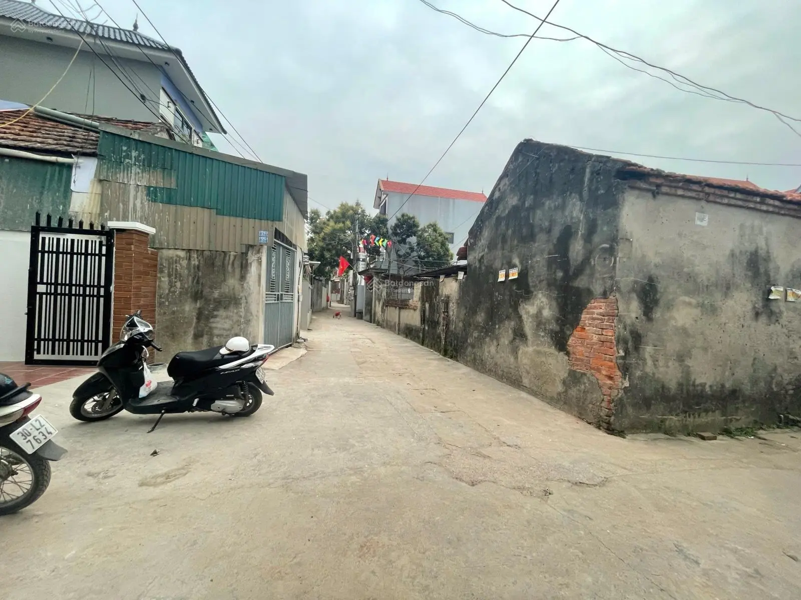 Nhà độc lập 4T*52m2 sân cổng riêng, oto đỗ cửa ngay Vành Đai 4, Đại Lộ Thăng Long L/h: 0328107368