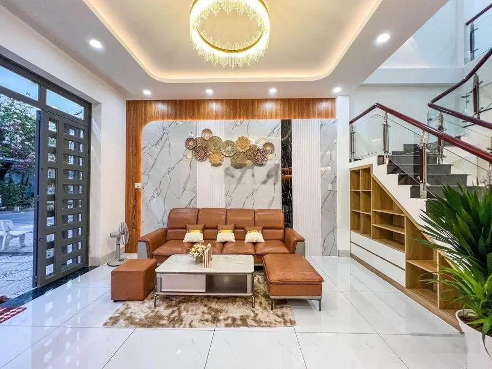 Chính chủ cần bán nhanh trước tết nhà mới xây 100% DT 4x10m dọn vào ở ngay