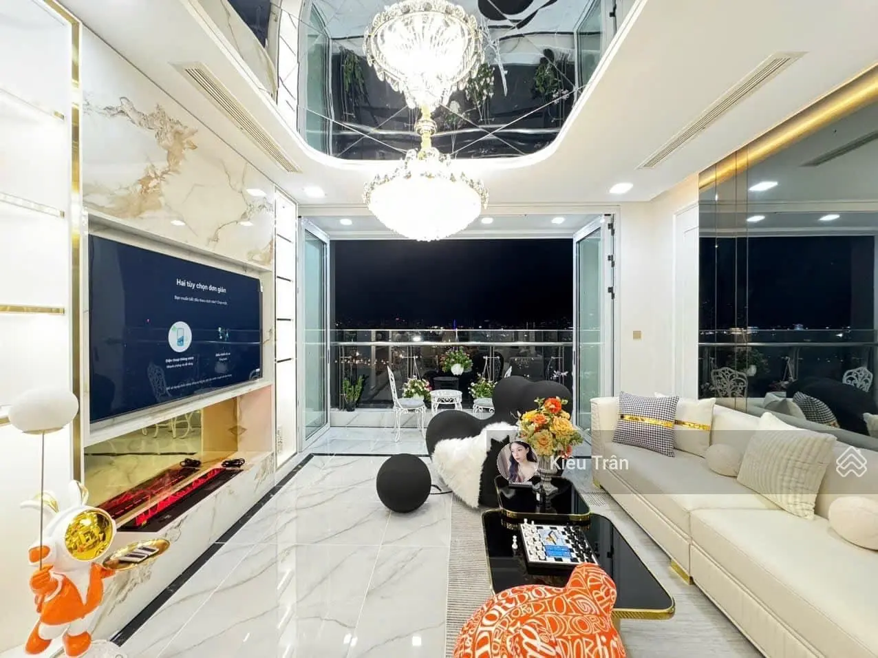 Căn hộ cao cấp 4 phòng ngủ view và tầng siêu hiếm tại Vinhomes Central Park, xem pháo hoa tại nhà