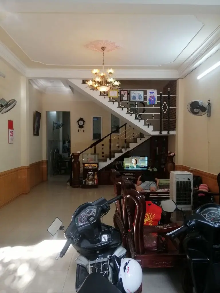 ⭐Nhà 2 Tầng đường Tiên Sơn 9,hướng Đông,gần Đoạn Núi Thành