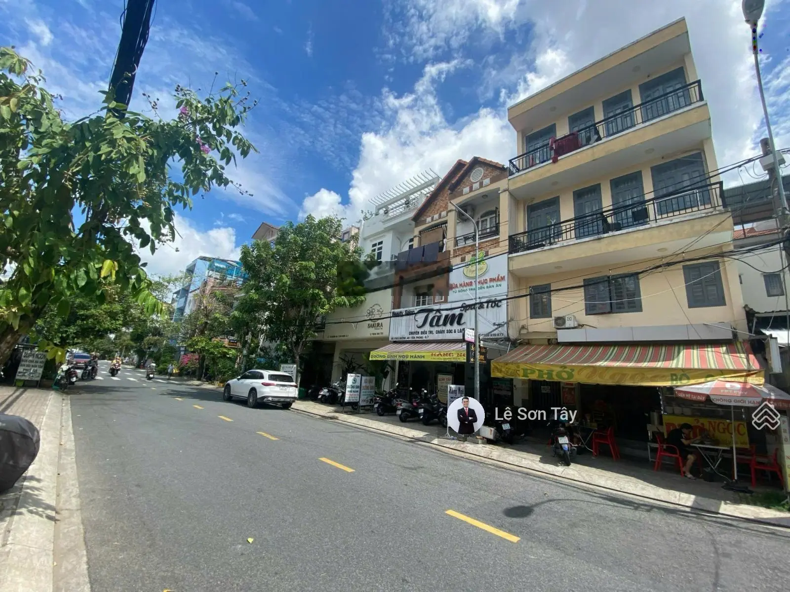 Bán nhà KDC Tân Quy Đông, MT đường Số 40, Tân Phong l Q7. DT: 6m x 15m. Giá: 18.5tỷ. HĐT 44tr/tháng