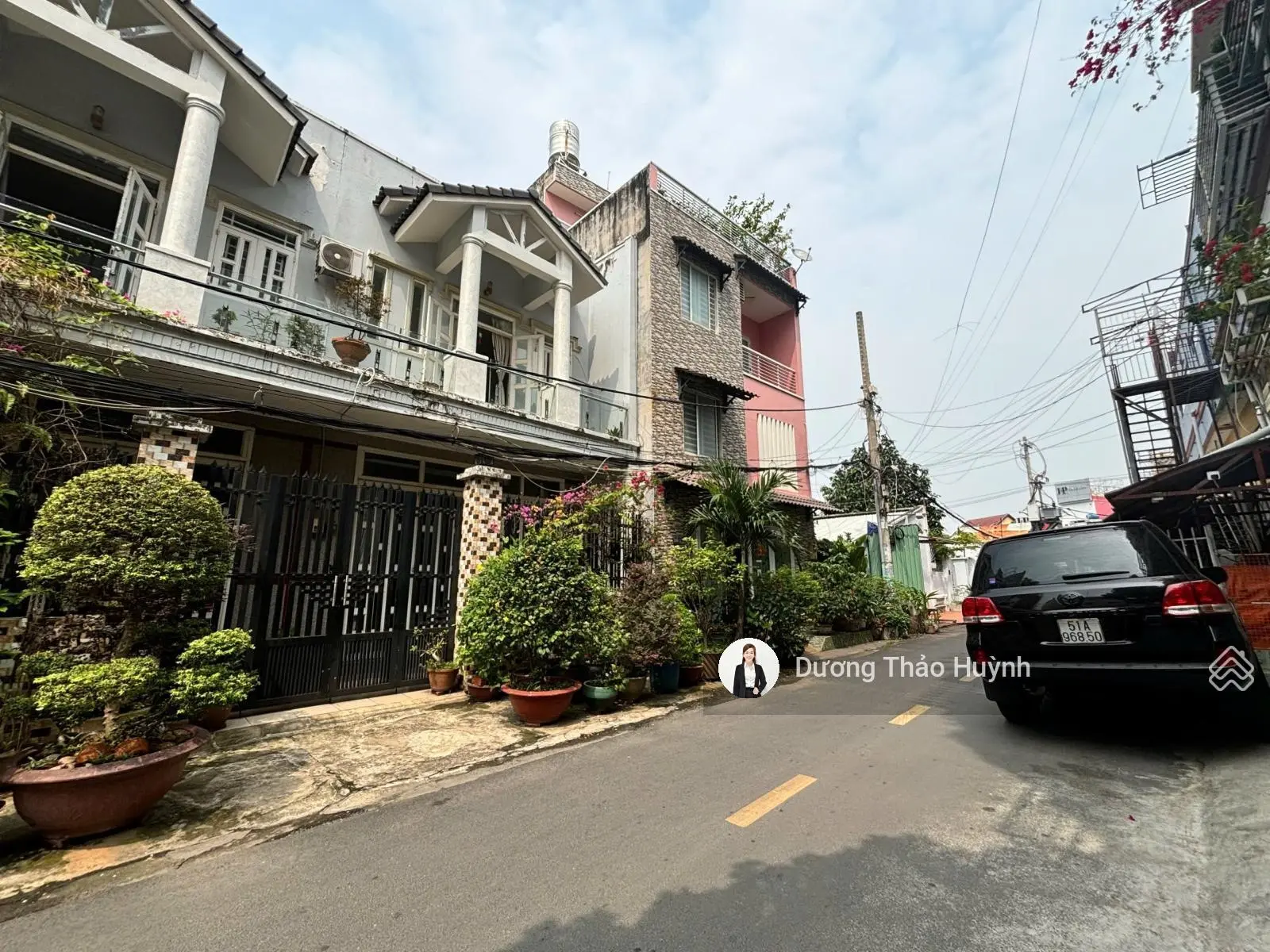 Nhà Mặt Tiền 3 Tầng sát Võ Văn Ngân Full Thổ(6x22) Thiết kế cực đẹp- Sân đỗ oto! Không có căn thứ 2