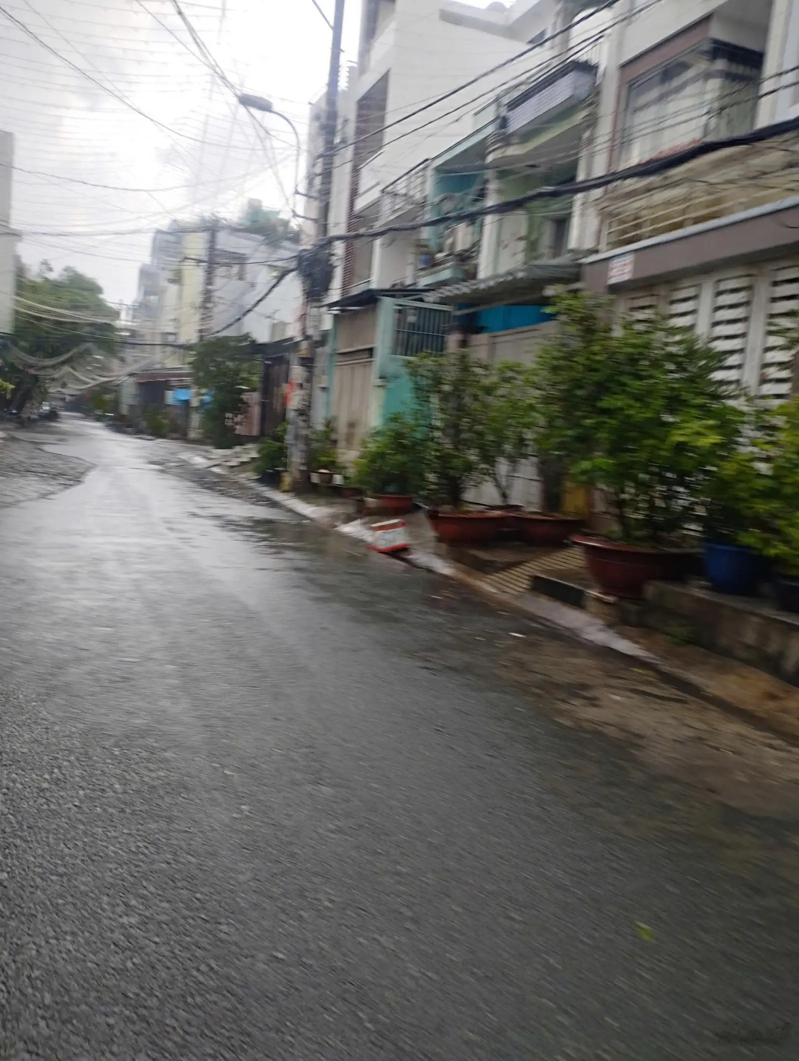 Xinh xẻo! Mặt tiền khu Bình Phú 1 Quận 6 (4x18m) 3 tầng chỉ 10 tỷ