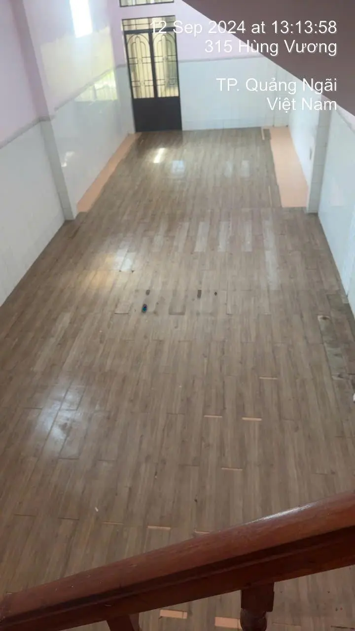 Cần bán nhà mặt tiền đường Hùng Vương, TP. Quảng Ngãi - nhà nở hậu, đối diện bệnh viện