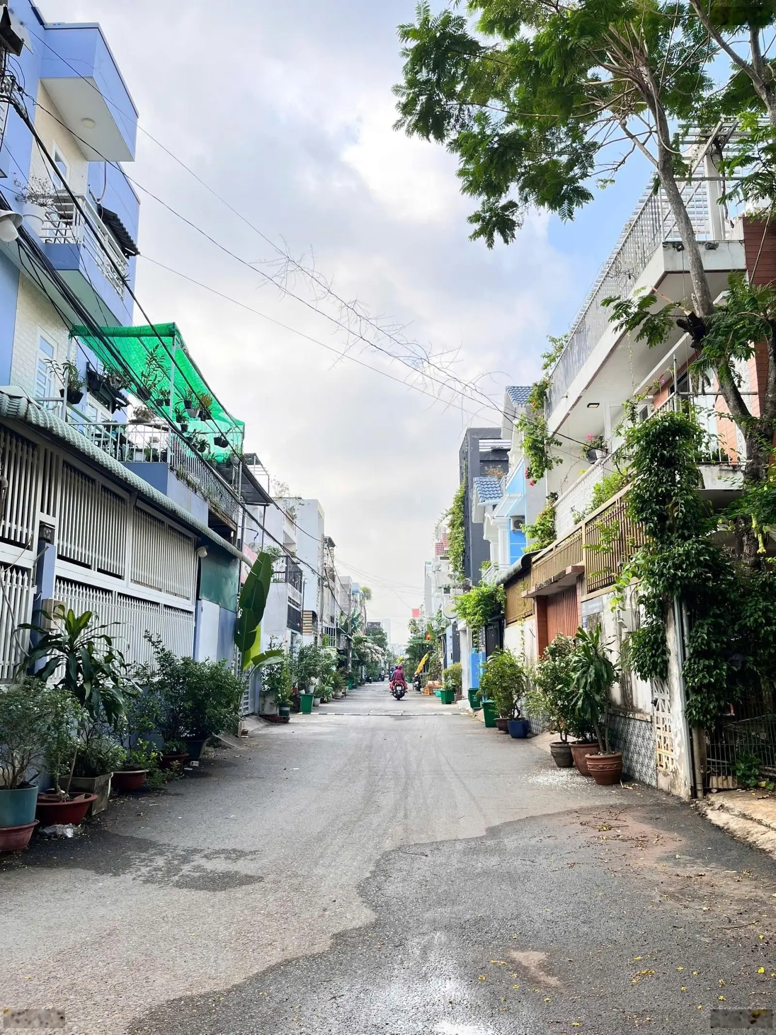Bán nhà 1trệt 1lửng hẻm 47 Trường Lưu P. Long Trường Q9 giá tốt