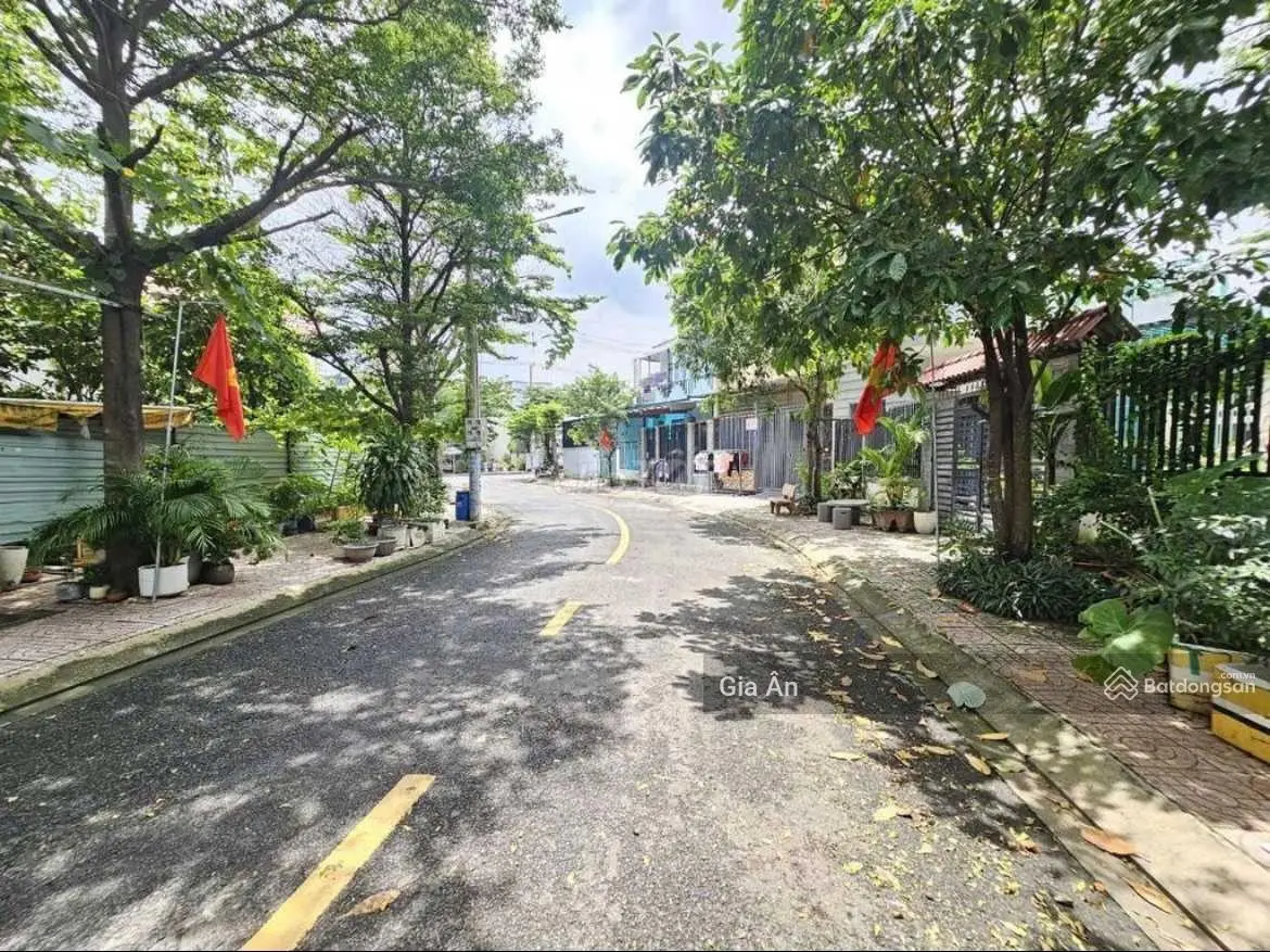 Kẹt ngân hàng cần bán nhanh đất 120m2/650tr MTĐ Phạm Ngọc Thảo, Mỹ Thạnh An, Bến Tre gần Chợ P7