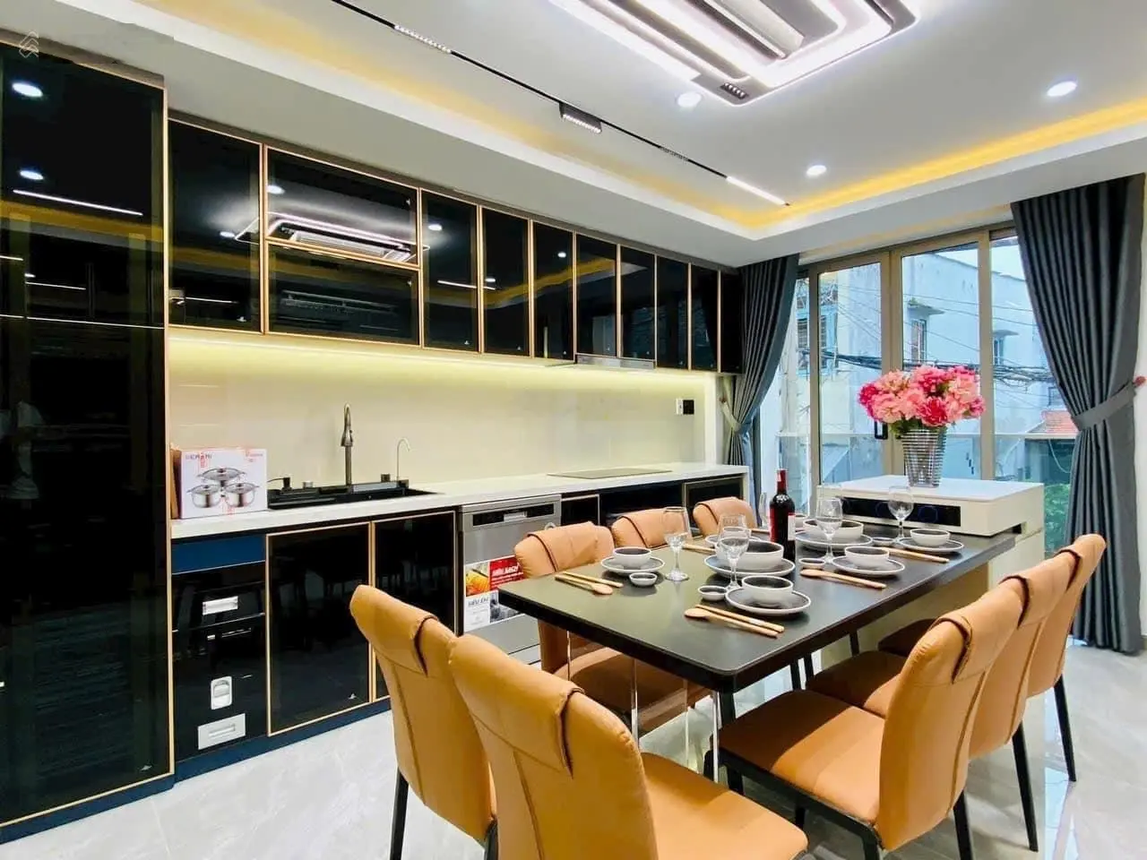 Bán gấp căn nhà Hậu Giang, p.6, Quận 6. Giá 2,99 tỷ, DT 56m2, LH Như 0766372453, đường hẻm xe hơi