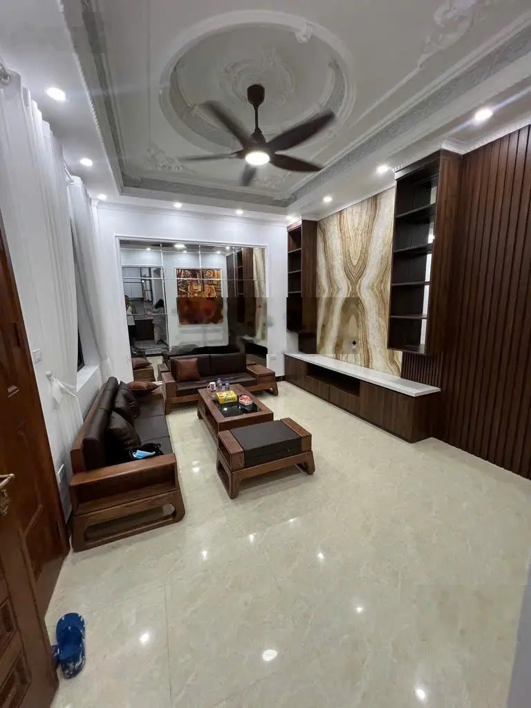 Nhà đẹp ở ngay - thiết kế hiện đại - hộ khẩu Hoàn Kiếm - 2 bước ra phố giá chỉ 10.5 tỷ