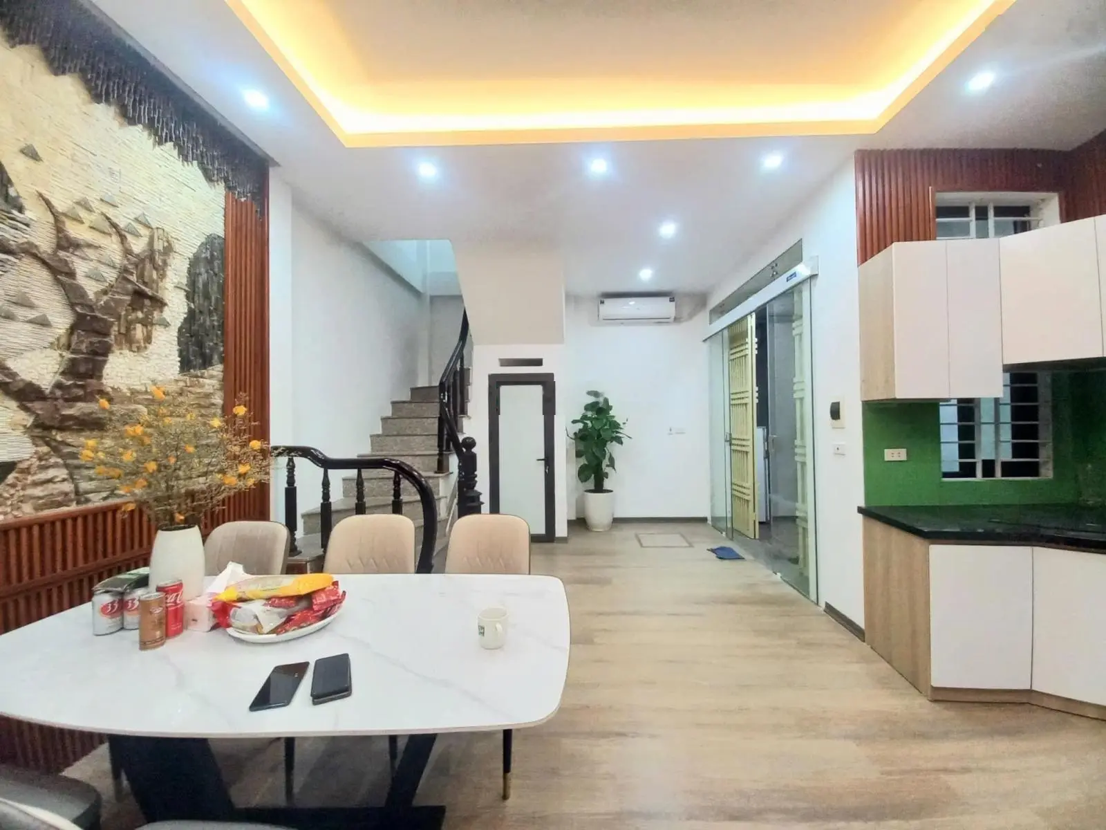 Siêu hiếm !!! Nhà đẹp phố Cù Chính Lan 36m*5T*6m MT - gần ô tô - KD - ngõ đẹp - hơn 5 tỷ