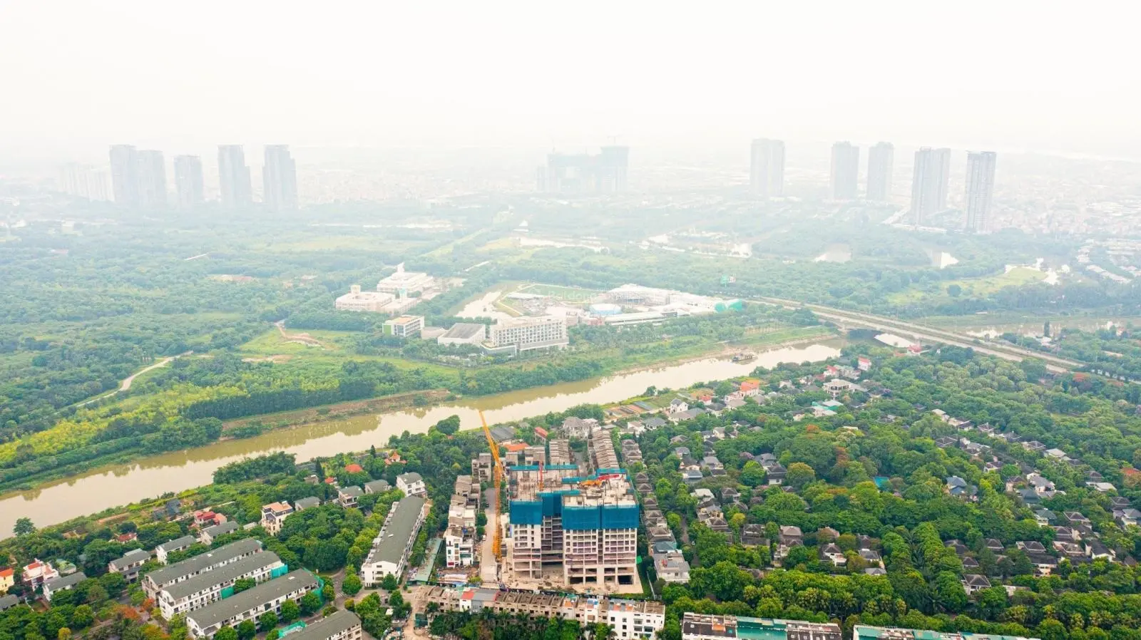 Bán căn 2PN 74m2 3,6 tỷ tầng đẹp view thoáng tại dự án The Fibonan Ecopark, chiết khấu 6% GTCH