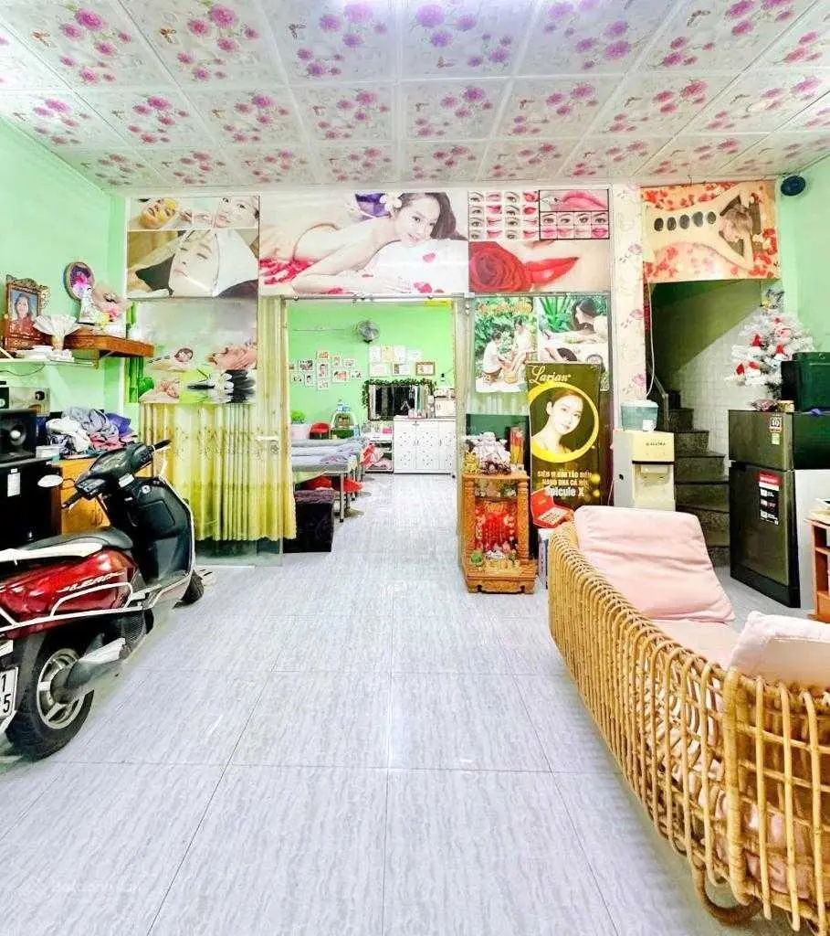 Bán nhà gần trường Học Thân Nhân Trung giá bán 10,5 tỷ