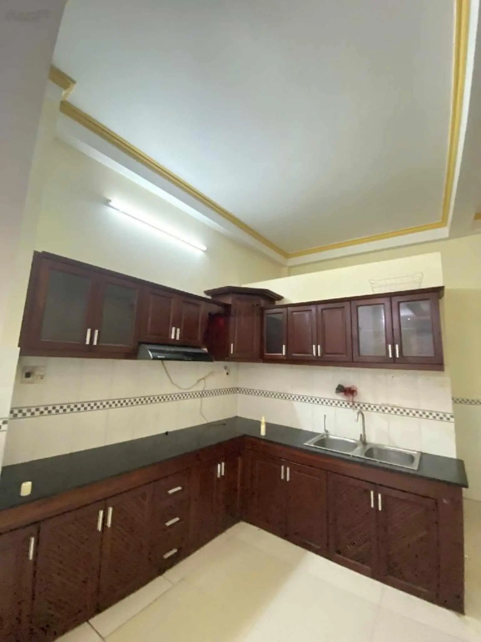 Bán nhà gấp chủ ngộp bank Quận 8 - hẻm xe hơi - nhà mới đẹp - ngang 5.8m - 86m2 - chỉ 6.1 ty