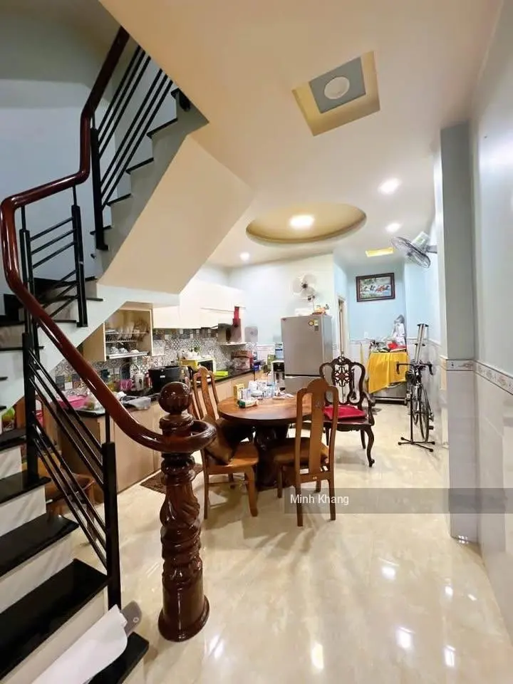 Kẹt tiền bán gấp nhà Giá 2 tỷ 985 đường Vườn Chuối, Phường 4, Quận 3, Diện tích 46.8m2