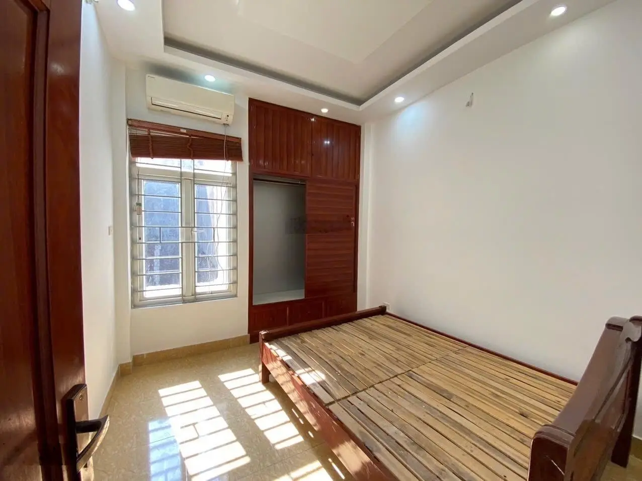 Bán nhà Phú Đô, DT 35m2, 4 tầng, 4 ngủ. Giá 6.25 tỷ
