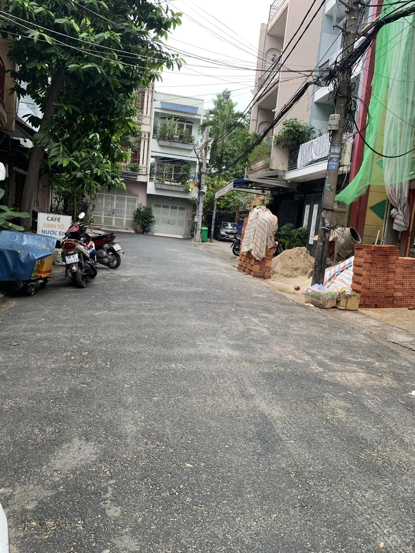 Nhà đẹp 4 tầng - 2 MT hẻm ô tô Nguyễn Hồng Đào - Công viên sau nhà