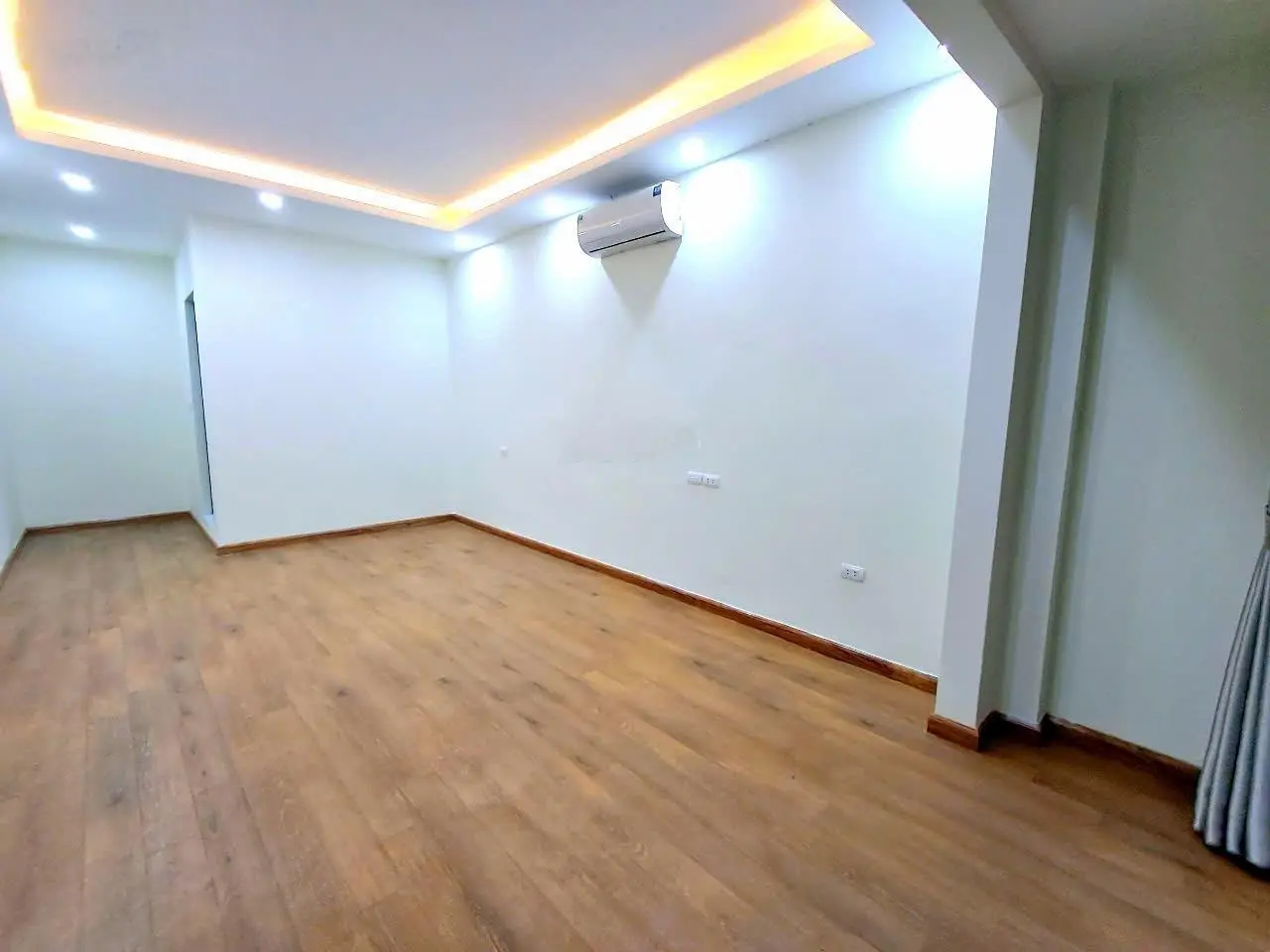 8.15 tỷ - 45m2 - 6 tầng mới - thang máy - Bạch Mai - Hồng Mai - HBT 0985826871